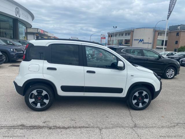 Auto - Fiat panda 1.0 firefly s&s hybrid cross