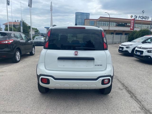 Auto - Fiat panda 1.0 firefly s&s hybrid cross