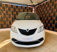 Auto - Lancia ypsilon 1.3 mjt 95 cv 5p. s&s gold