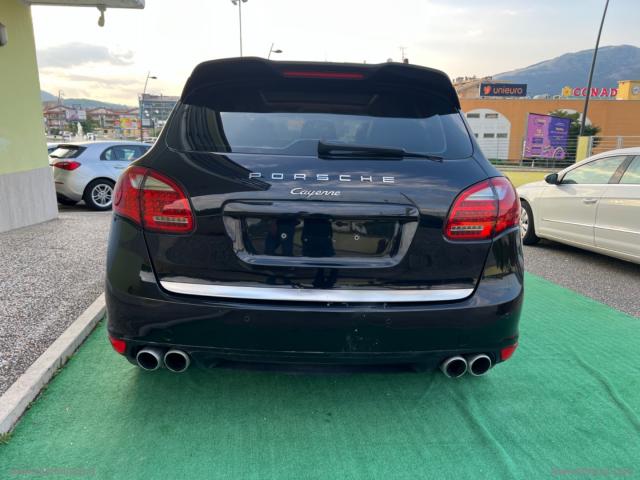 Auto - Porsche cayenne 4.8 s