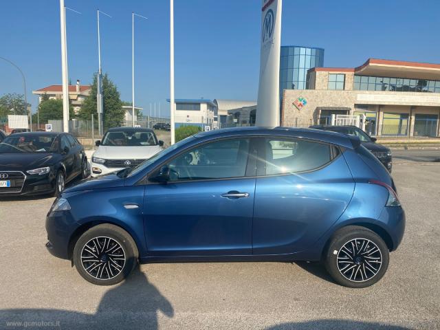 Auto - Lancia ypsilon 1.0 firefly 5p.s&s hyb. eco gold