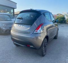 Auto - Lancia ypsilon 1.0 firefly 5p.s&s hyb. eco gold