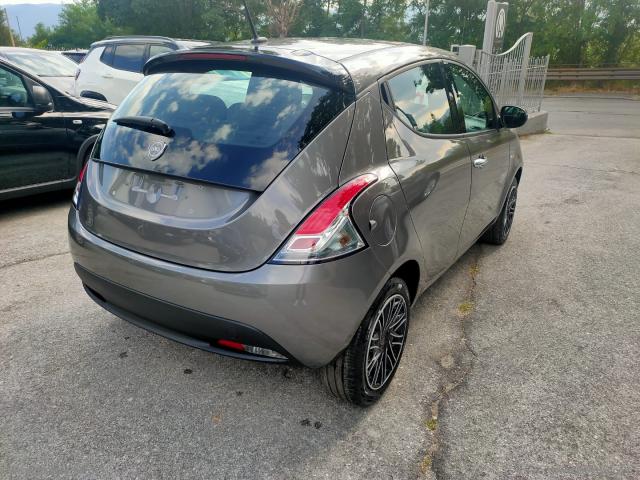 Auto - Lancia ypsilon 1.0 firefly 5p.s&s hyb. eco gold