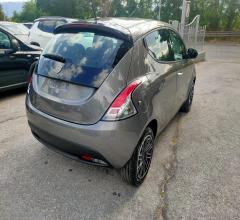 Auto - Lancia ypsilon 1.0 firefly 5p.s&s hyb. eco gold