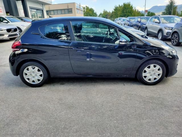 Auto - Peugeot 208 bluehdi 75 3p. active