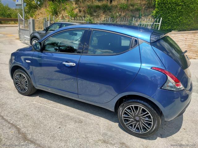 Auto - Lancia ypsilon 1.0 firefly 5p.s&s hyb. eco gold