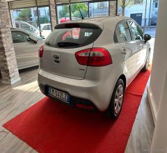 Auto - Kia rio 1.4 crdi wgt 5p. ex plus