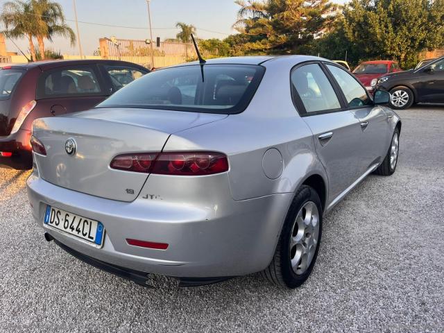 Auto - Alfa romeo 159 1.9 jtdm 16v distinctive