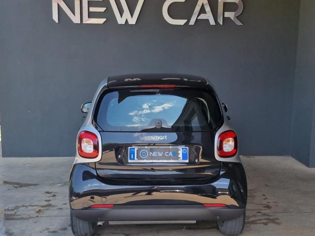 Auto - Smart fortwo 70 1.0 twinamic passion