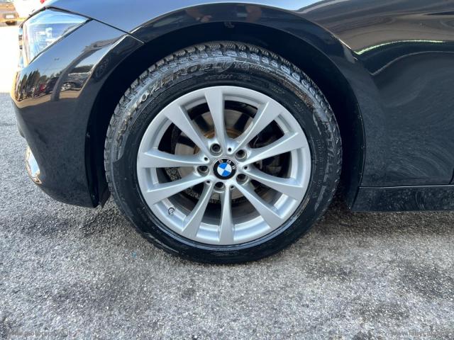 Auto - Bmw 318d touring business aut.