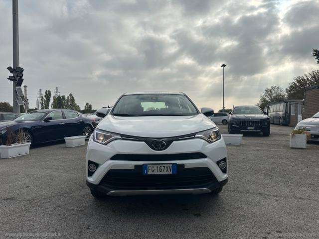 Toyota rav4 2.0 d-4d 2wd business