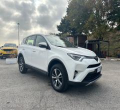 Auto - Toyota rav4 2.0 d-4d 2wd business