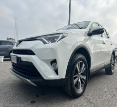 Auto - Toyota rav4 2.0 d-4d 2wd business