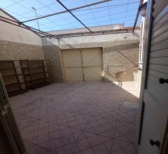 Appartamenti in Vendita - Casa indipendente in vendita a monteroni di lecce centrale