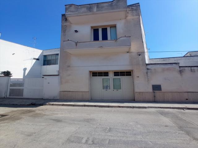 Appartamenti in Vendita - Casa indipendente in vendita a monteroni di lecce centrale