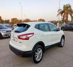 Auto - Nissan qashqai 1.5 dci acenta