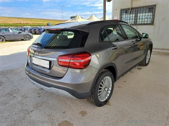 Auto - Mercedes-benz gla 200 d automatic business extra