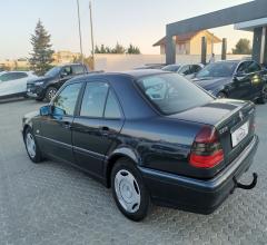 Auto - Mercedes-benz c 250 td classic con gancio traino