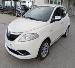 Auto - Lancia ypsilon 1.2 69 cv 5p. gold