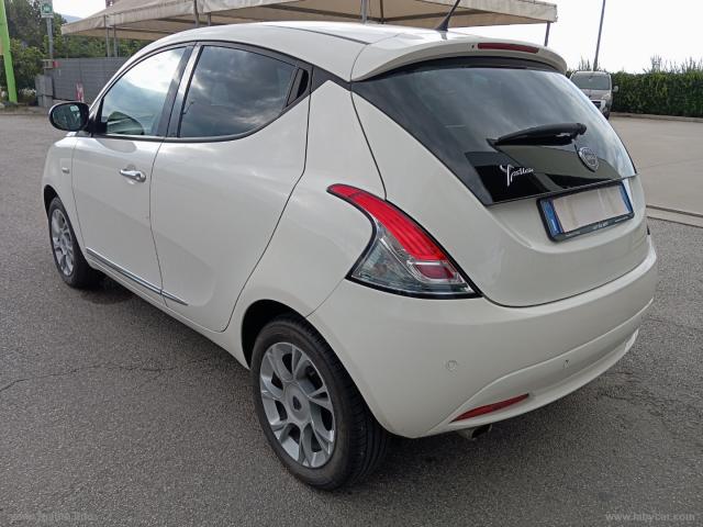 Auto - Lancia ypsilon 1.2 69 cv 5p. gold