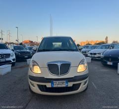 Auto - Lancia ypsilon 1.2 oro