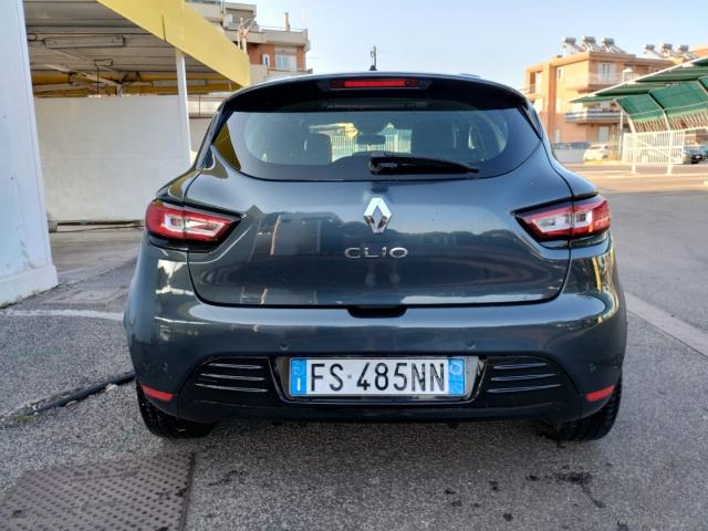 Auto - Renault clio 1.2 75 cv 5p. duel