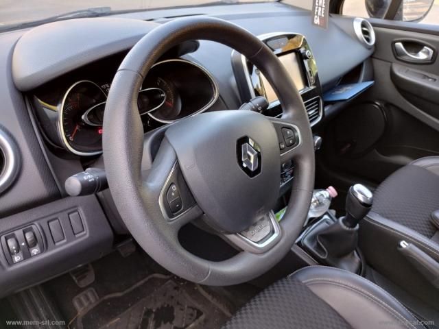 Auto - Renault clio 1.2 75 cv 5p. duel