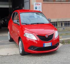 Lancia ypsilon 1.2 69 cv gpl 5p. mya