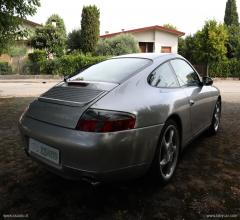 Auto - Porsche 911 carrera 4 coupÃ©