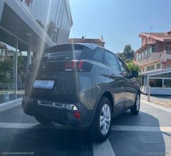 Auto - Peugeot 3008 bluehdi 120 s&s eat6 business