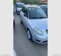 Auto - Lancia ypsilon 1.2 69 cv new oro