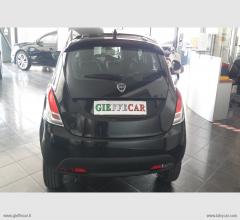 Auto - Lancia ypsilon my2024 1.0 firefly s&s hybrid oro 5 posti