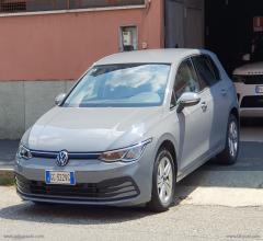 Auto - Volkswagen golf 1.0 tsi evo life