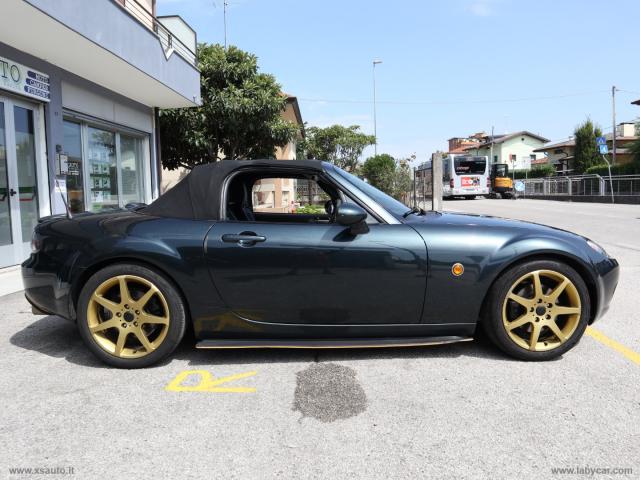 Auto - Mazda mx-5 roadster 1.8l fire