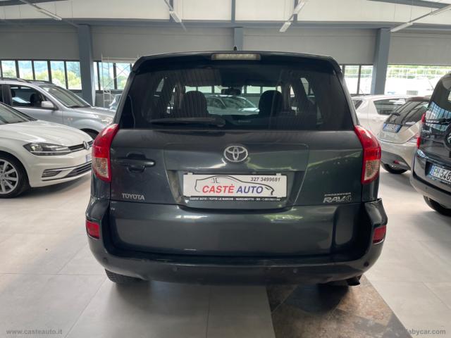 Auto - Toyota rav4 crossover 2.2 d-4d 136 cv sol