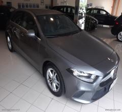 Auto - Mercedes-benz a 180 d automatic business