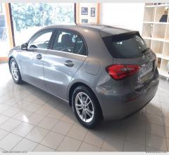 Auto - Mercedes-benz a 180 d automatic business