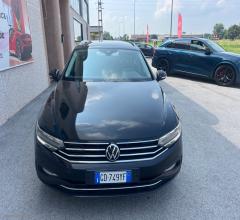 Auto - Volkswagen passat var. 2.0 tdi 122 cv evo dsg bus.