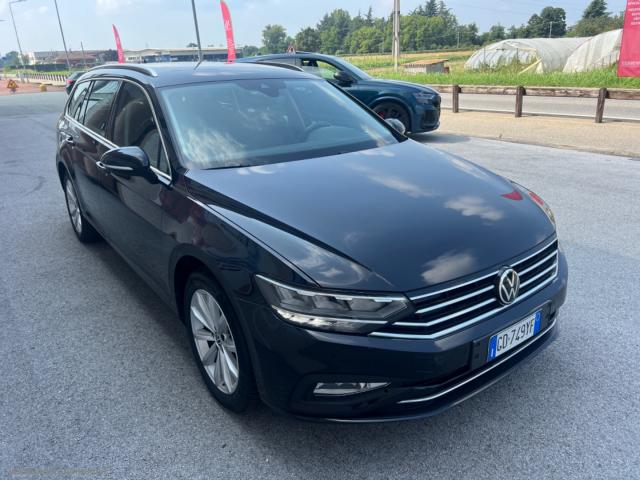 Auto - Volkswagen passat var. 2.0 tdi 122 cv evo dsg bus.