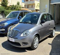 Auto - Lancia ypsilon 1.3 mjt 75 cv new oro