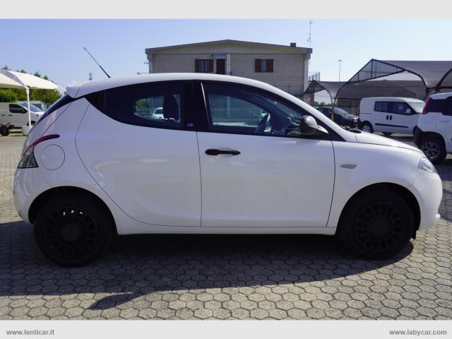 Auto - Lancia ypsilon 1.2 69cv 5p.ti elefantino blu