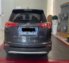 Auto - Toyota rav4 2.0 d-4d 2wd business