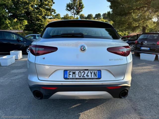 Auto - Alfa romeo stelvio 2.2 t.diesel 210 cv at8 q4 bus.