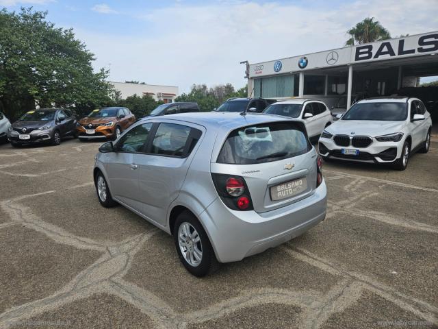 Auto - Chevrolet aveo 1.2 86 cv 5p. ltz