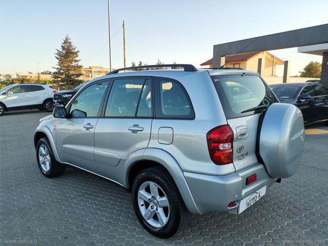 Auto - Toyota rav4 2.0 tdi d-4d 5p. sol