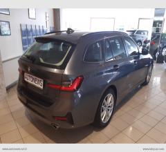 Auto - Bmw 318d touring business advantage aut.