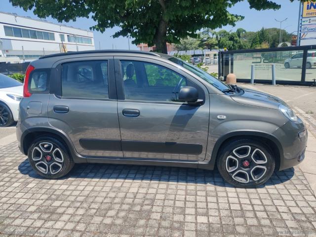 Auto - Fiat panda 1.0 firefly s&s hybrid city life