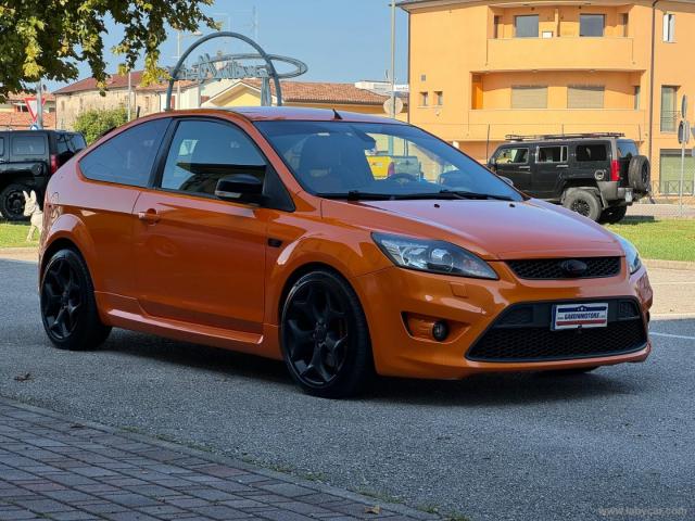 Auto - Ford focus 2.5t 225 cv 3p. st