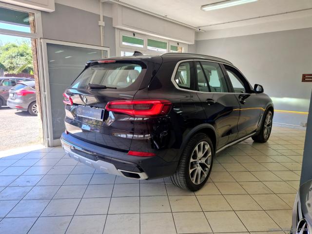 Auto - Bmw x5 xdrive25d xline