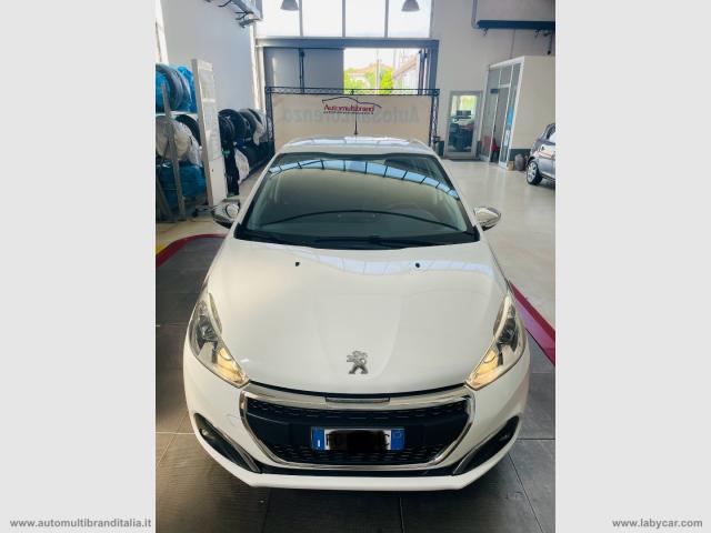 Auto - Peugeot 208 puretech 82 5p. allure